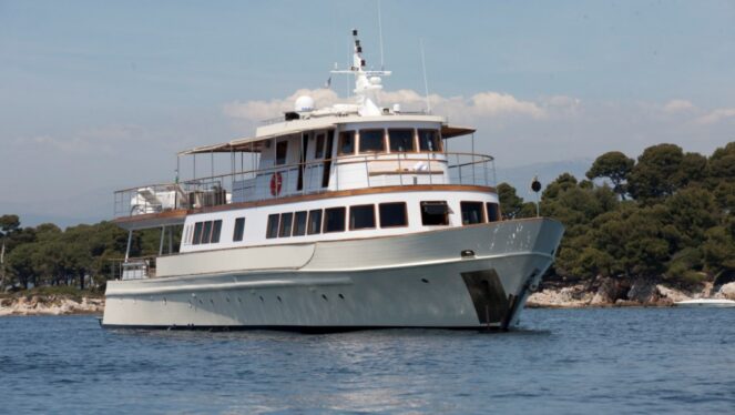 Clara-One-Cruisisng-view-1