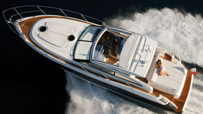Princess-V42-express-yacht-top-view