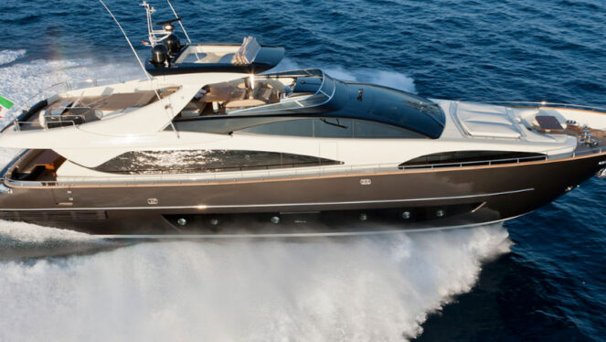 new-yacht-riva-92-duchessa-01