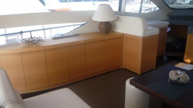 pershing-64-salon-2_740_5x3_5922